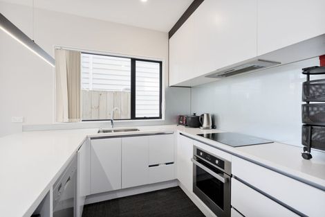 Photo of property in 54c Chilcott Road, Henderson, Auckland, 0612