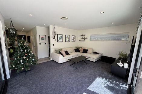 Photo of property in 17 Endurance Rise, Orewa, 0931