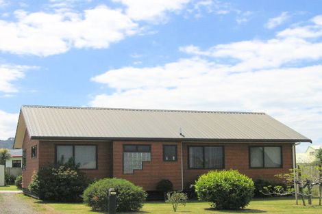 Photo of property in 23 Hereford Place, Waihi Beach, 3611