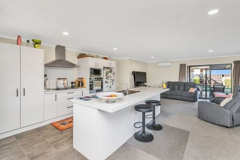 Photo of property in 66 Shillingford Boulevard, Rolleston, 7615