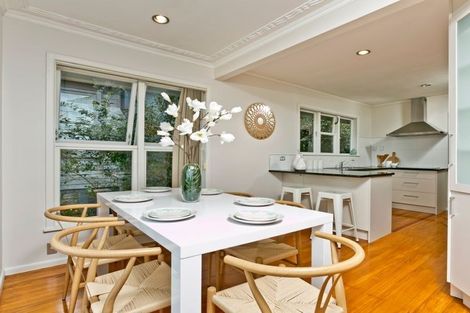 Photo of property in 8 Speedy Crescent, Hillcrest, Auckland, 0627