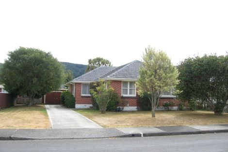 Photo of property in 7 Whirinaki Crescent, Heretaunga, Upper Hutt, 5018