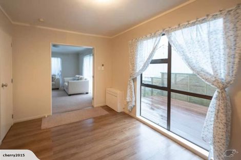 Photo of property in 10 Tio Tio Road, Miramar, Wellington, 6022