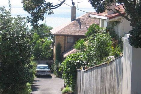 Photo of property in 15 Bournemouth Terrace, Murrays Bay, Auckland, 0630