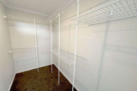 Photo of property in 35 Applegrove Crescent, Belfast, Christchurch, 8051