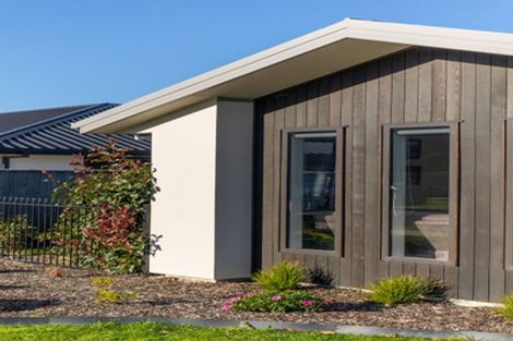 Photo of property in 14 George Fyfe Way, Wakefield, 7025