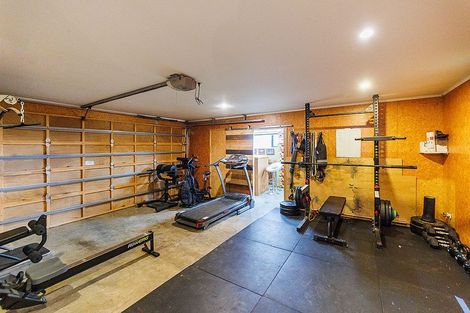 Photo of property in 51 Ruapehu Drive, Fitzherbert, Palmerston North, 4410