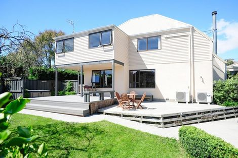 Photo of property in 23 Te Papau Crescent, Diamond Harbour, 8972