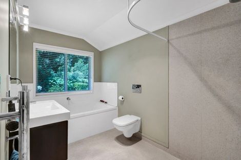 Photo of property in 1 Becklands Place, Inglewood, 4330