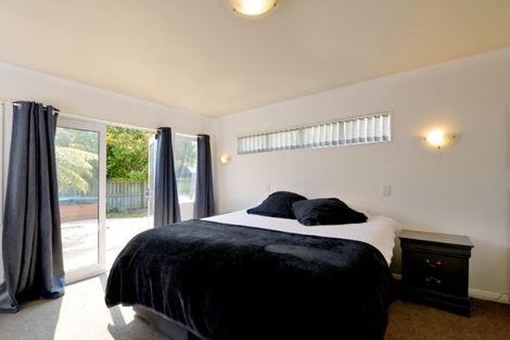 Photo of property in 107 Hargest Crescent, Saint Clair, Dunedin, 9012