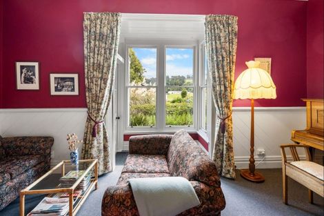 Photo of property in 5849 Christchurch Akaroa Road, Duvauchelle, Akaroa, 7582