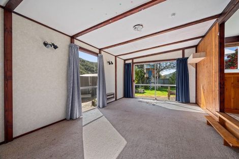 Photo of property in 29 Ranui Street, Waikawa, Picton, 7220
