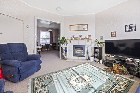 Photo of property in 8a Fitzroy Street, Normanby, Hawera, 4614