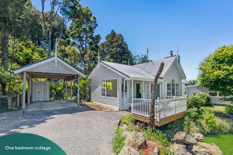 Photo of property in 207 Woodlands Park Road, Titirangi, Auckland, 0604