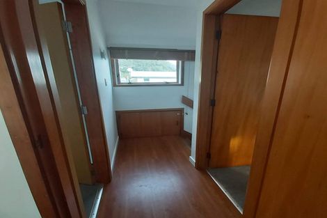 Photo of property in 2/249 Muritai Road, Eastbourne, Lower Hutt, 5013