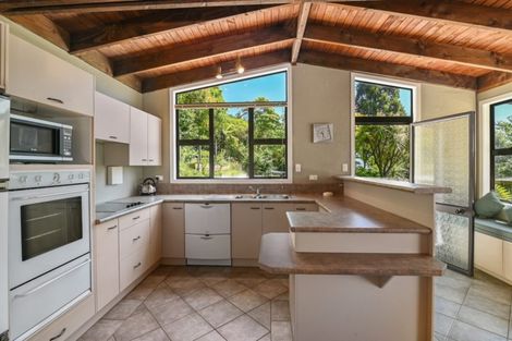 Photo of property in 47 Spencer Road, Lake Tarawera, Rotorua, 3076