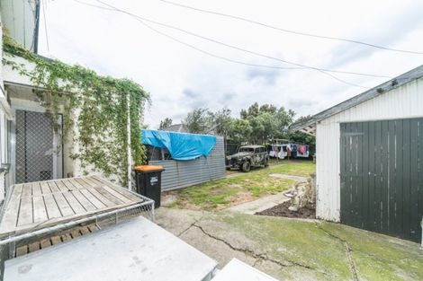 Photo of property in 60 Weston Avenue, Roslyn, Palmerston North, 4414