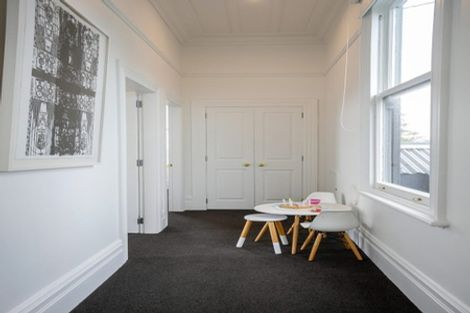 Photo of property in 114 Highgate, Roslyn, Dunedin, 9010