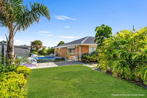 Photo of property in 6 Madeira Close, Papamoa Beach, Papamoa, 3118