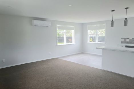 Photo of property in 11 Richard Grove, Stokes Valley, Lower Hutt, 5019