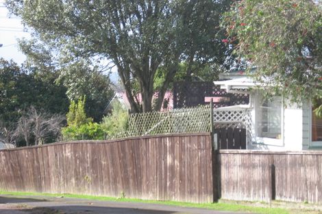 Photo of property in 256 Triangle Road, Massey, Auckland, 0614