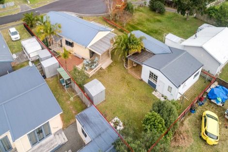 Photo of property in 109 Hampton Road, Whangamata, 3620
