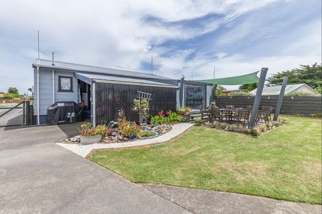 Photo of property in 29 Barling Street, Himatangi Beach, Foxton, 4891
