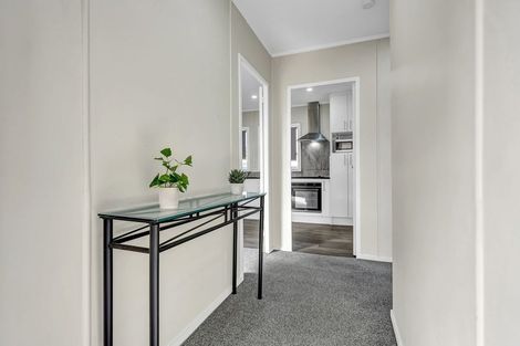 Photo of property in 25a Bunnythorpe Road, Papakura, 2110