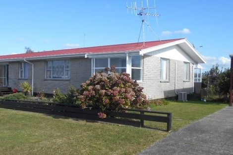 Photo of property in 27 Hall Road, Matua, Tauranga, 3110