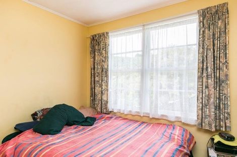 Photo of property in 36 Cardiff Crescent, Cannons Creek, Porirua, 5024