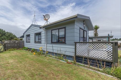 Photo of property in 29 Barling Street, Himatangi Beach, Foxton, 4891