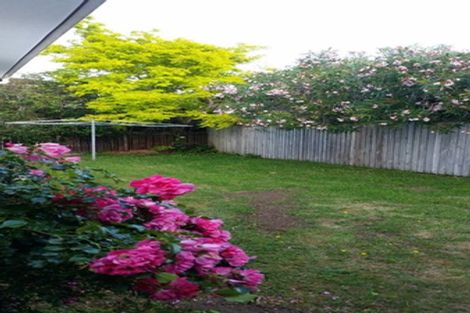 Photo of property in 2/72 Onewa Road, Northcote Point, Auckland, 0627