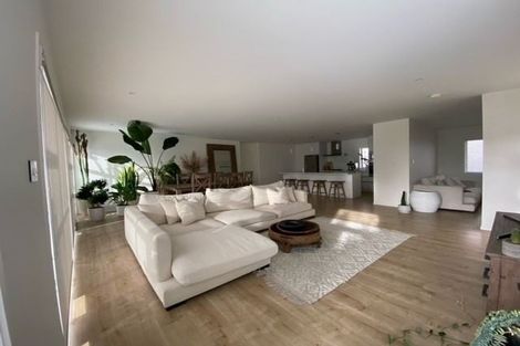 Photo of property in 7 Kingfisher Road, Silverdale, 0932