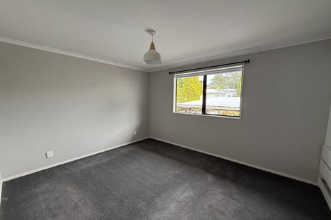 Photo of property in 2/14 Moxham Grove, Massey, Auckland, 0614