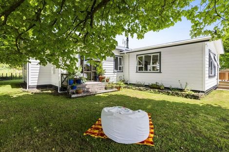 Photo of property in 1083 Tarata Road, Kaimata, Inglewood, 4387