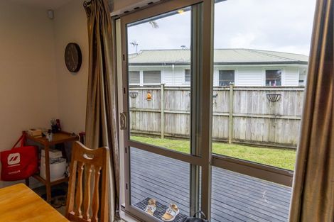 Photo of property in 60 Cardiff Road, Pakuranga, Auckland, 2010