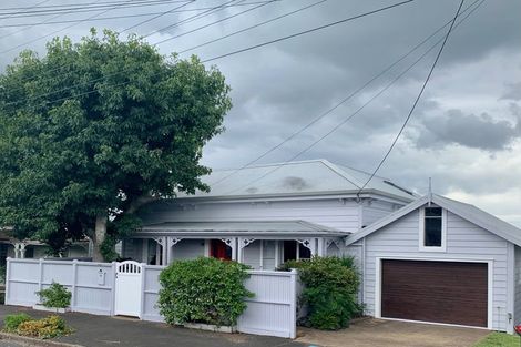 Photo of property in 14 Domain Street, Devonport, Auckland, 0624