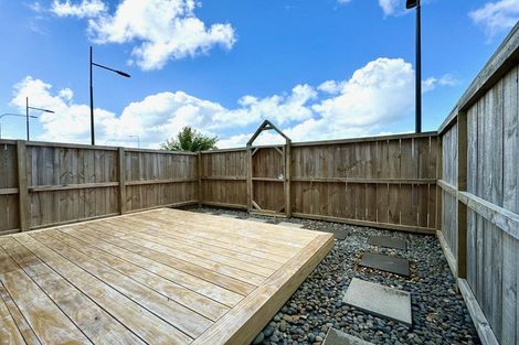 Photo of property in 5 Kaha Road, Takanini, 2110