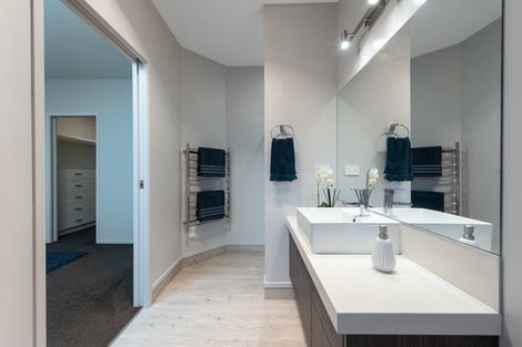 Photo of property in 6 Benmore Crescent, Pyes Pa, Tauranga, 3112