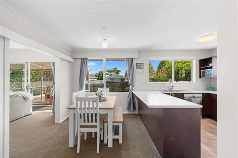 Photo of property in 13 Davidson Crescent, Hornby, Christchurch, 8042