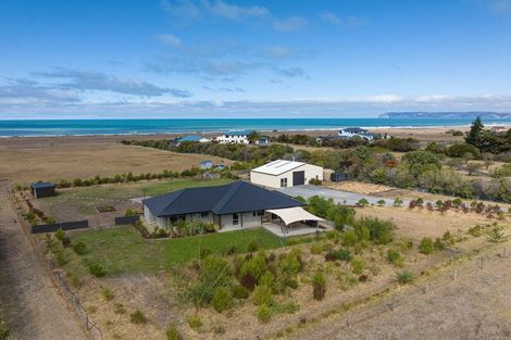 Photo of property in 32 Hinepango Drive, Rarangi, Blenheim, 7273