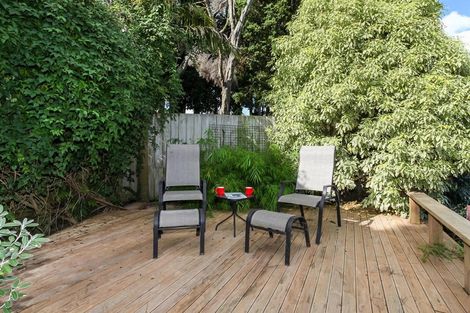 Photo of property in 98 Reynolds Road, Pukekohe, 2120