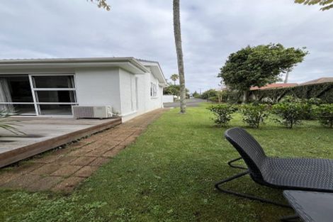 Photo of property in 3/4 Frater Avenue, Milford, Auckland, 0620