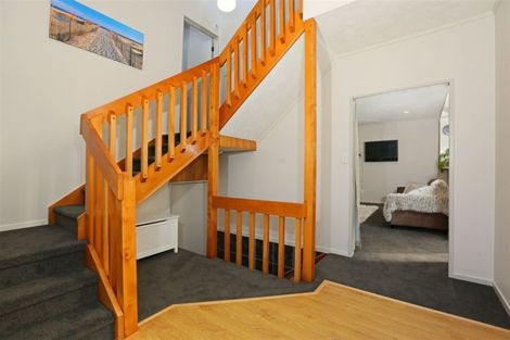 Photo of property in 48 Vintage Drive, Henderson, Auckland, 0612