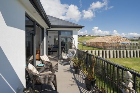 Photo of property in 31 Ridge Drive, Omokoroa, 3114