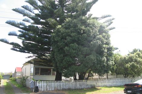 Photo of property in 13 Golf Avenue, Otahuhu, Auckland, 1062