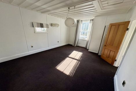 Photo of property in 31 Coote Road, Bluff Hill, Napier, 4110