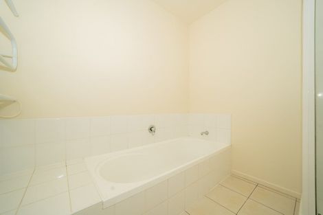 Photo of property in 2/3 Orwell Road, Greenhithe, Auckland, 0632
