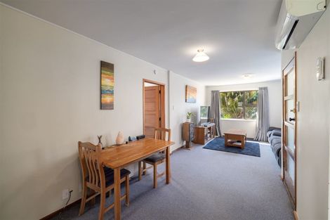 Photo of property in 28 Rowcliffe Crescent, Avonside, Christchurch, 8061