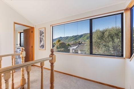 Photo of property in 37 Ngaio Road, Waikanae, 5036